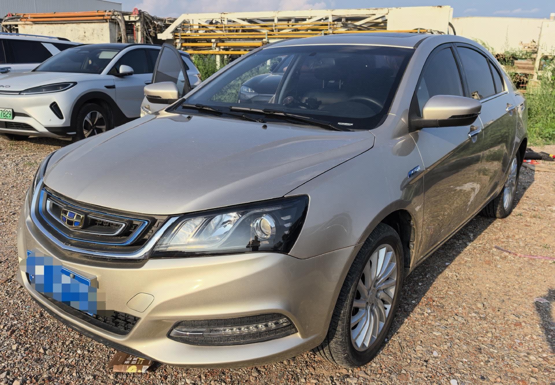 GEELY Emgrand New Energy 2017 GEELY Emgrand New Energy 2017 car image