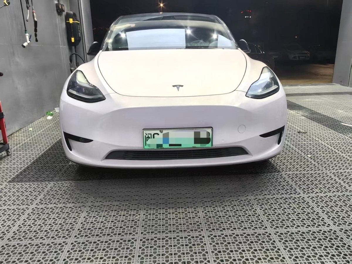 Tesla Model Y 2022 #4 Tesla Model Y 2022 car image #4