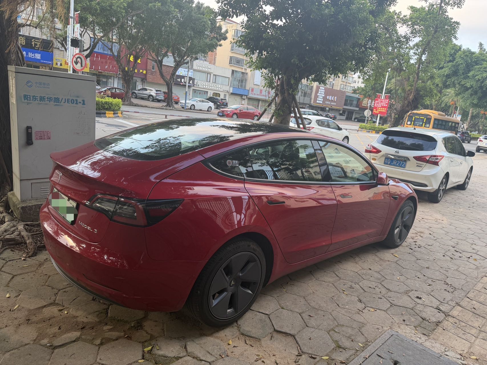 Tesla Model 3 2022 car image #4