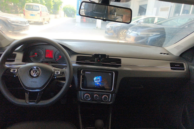 Volkswagen Santana 2020 car image #10