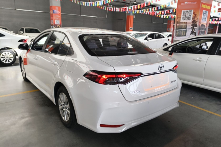 Toyota Corolla 2023 #5 Toyota Corolla 2023 immagine di auto #5