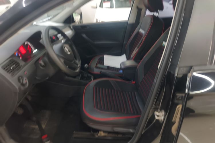 Volkswagen Santana 2018 car image #19