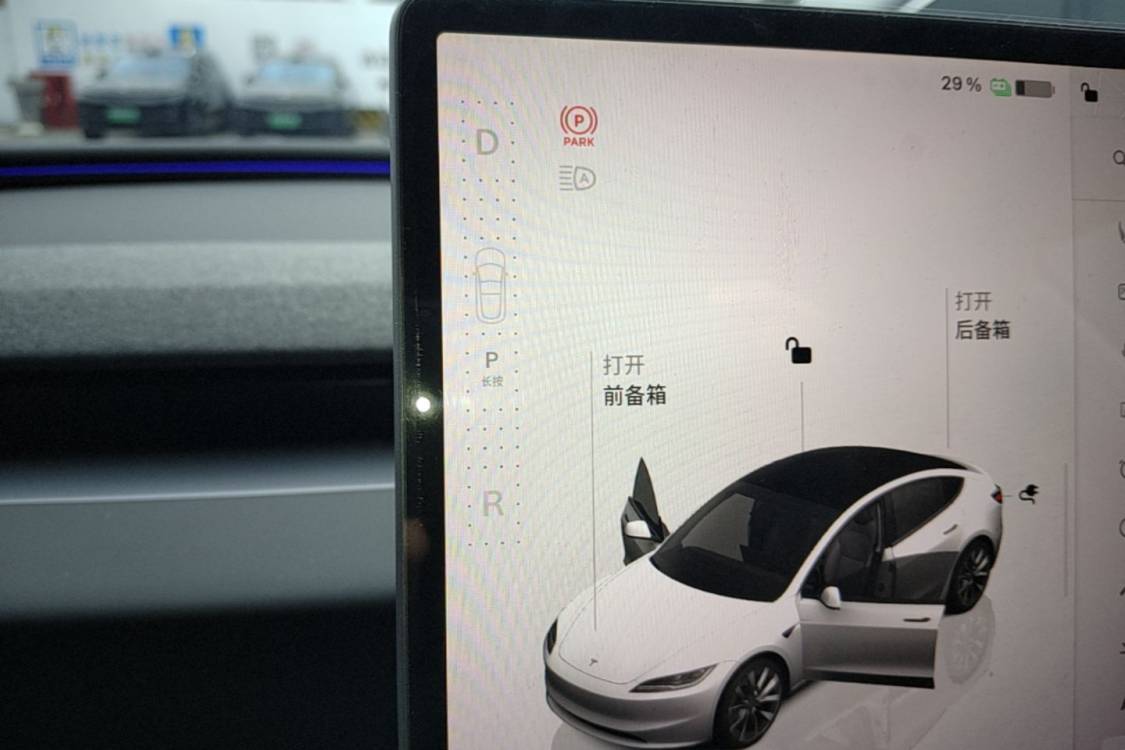Tesla Model 3 2025 #15 Tesla Model 3 2025 car image #15