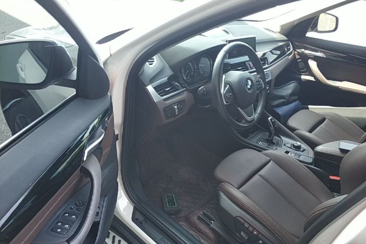 BMW X1 2020 imagen de coche #16