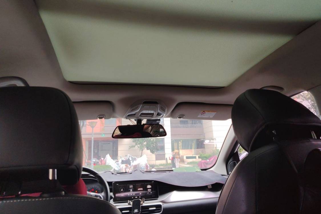 GEELY Coolray 2019 immagine di auto #20