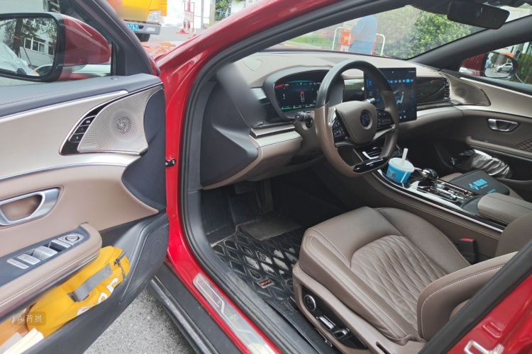BYD Han 2023 immagine di auto #18