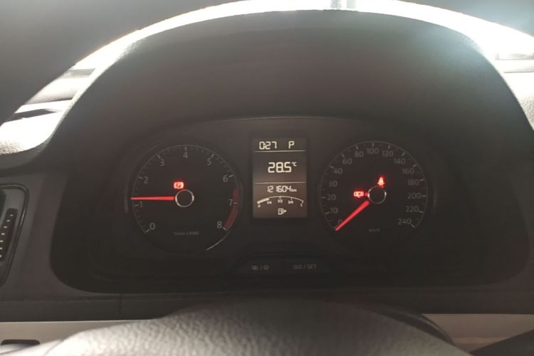 Volkswagen Lavida 2016 car image #16