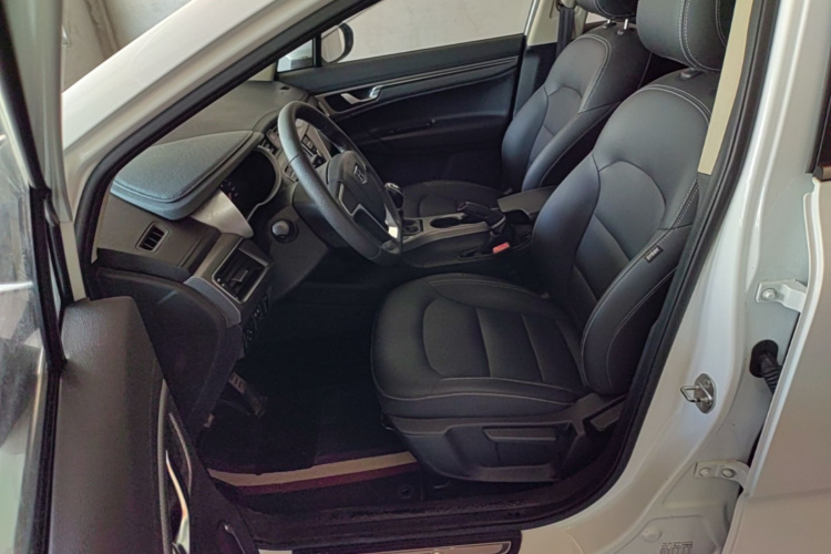 GEELY Emgrand GS 2017 #15 GEELY Emgrand GS 2017 car image #15