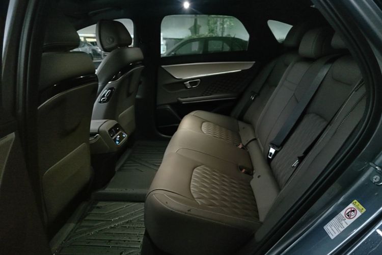 BYD Han 2024 imagen de coche #17