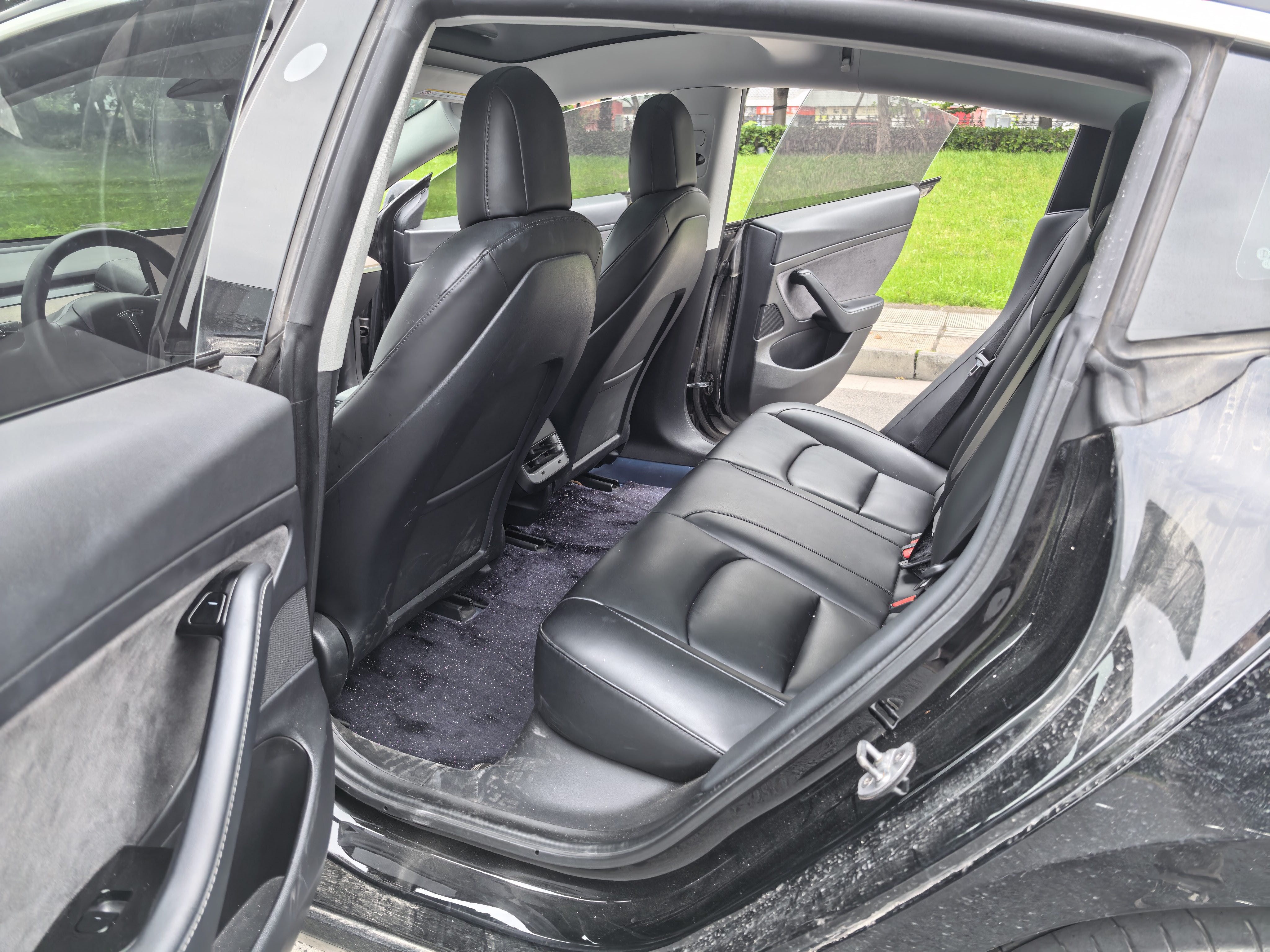 Tesla Model 3 2020 car image #5
