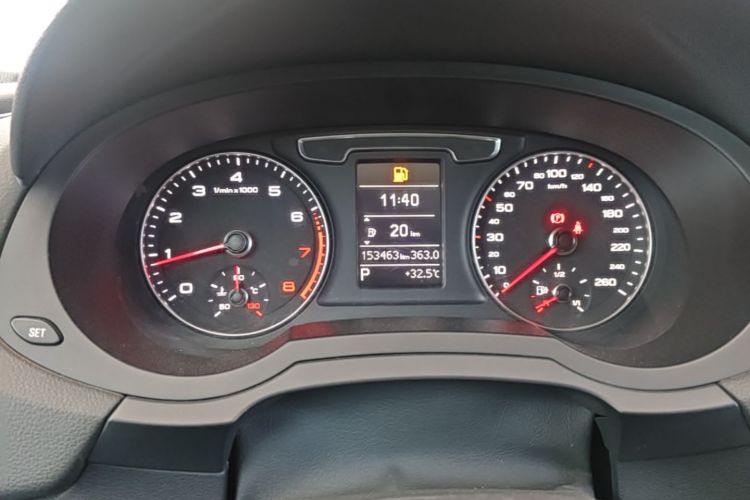 Audi Q3 2019 #12 Audi Q3 2019 car image #12