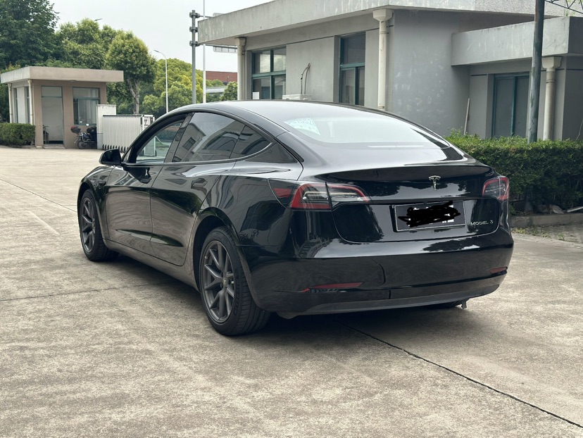 Tesla Model 3 2022 car image #7