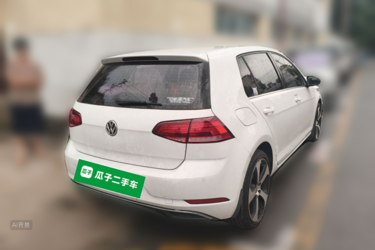 Volkswagen Golf 2018 car image #7