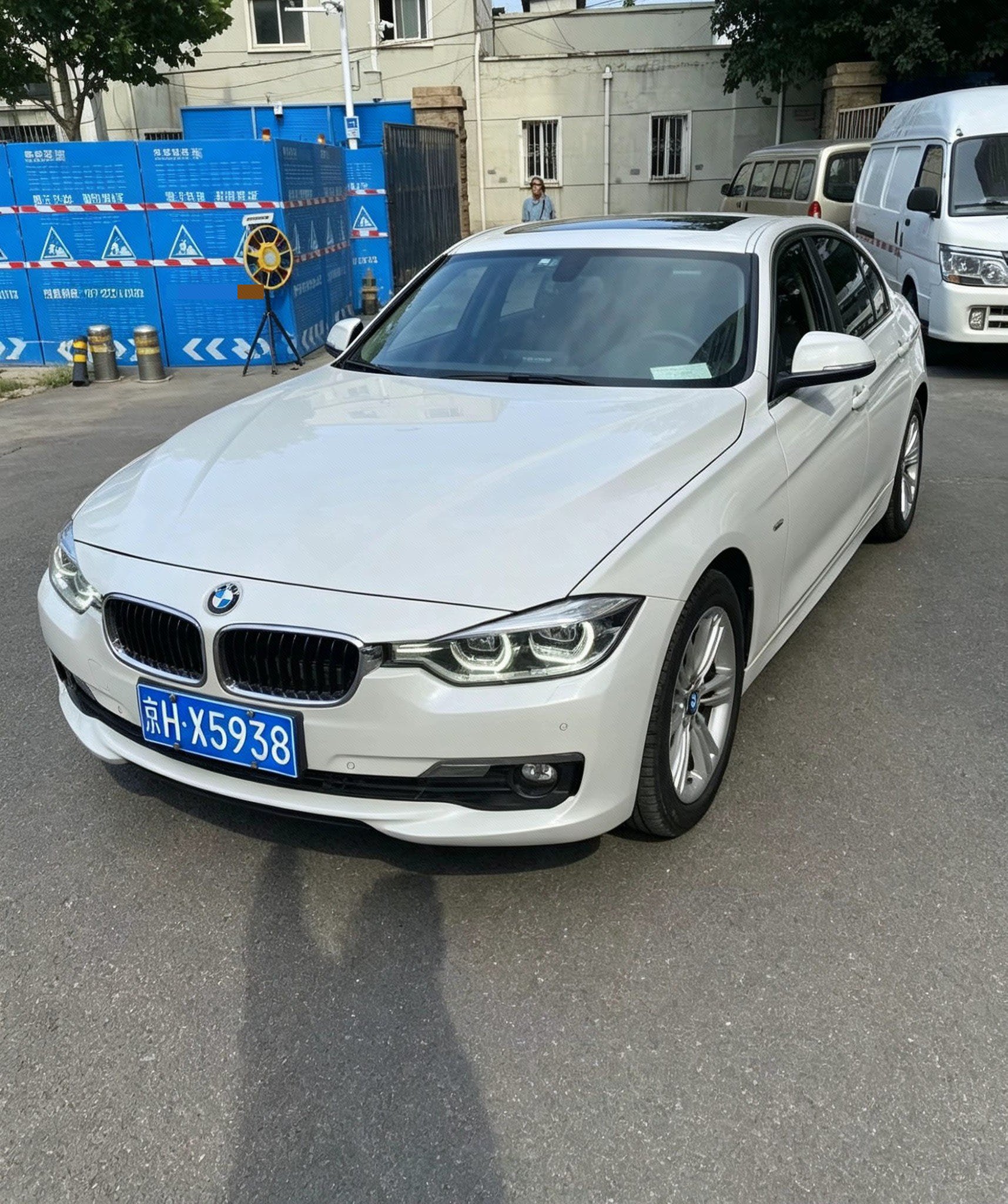 BMW 3 Series 2015 BMW 3 Series 2015 car image