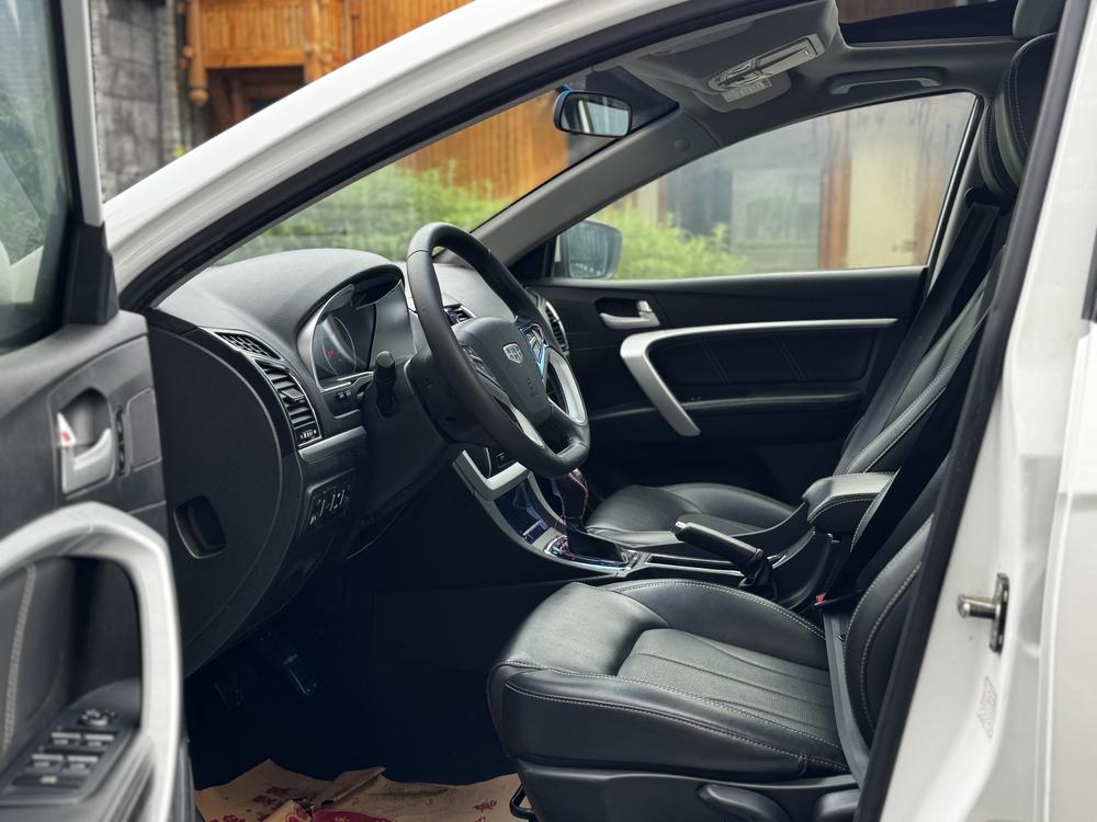 GEELY Emgrand 2016 car image #11