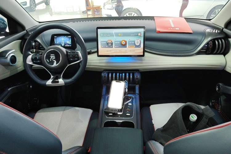 BYD Yuan Plus 2022 изображение автомобиля #10
