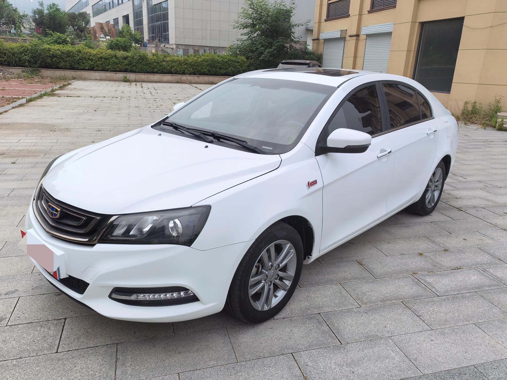 GEELY Emgrand 2017 GEELY Emgrand 2017 car image