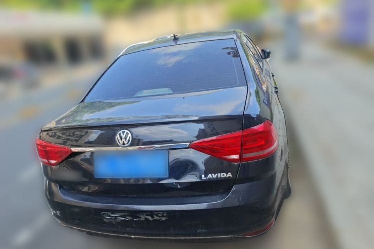 Volkswagen Lavida 2017 car image #4