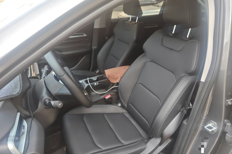 GEELY Emgrand 2025 #17 GEELY Emgrand 2025 car image #17