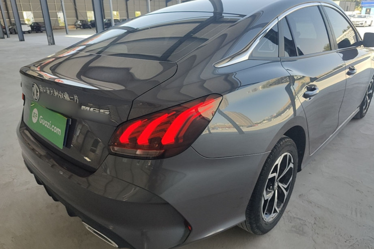 MG 5 2022 car image #8