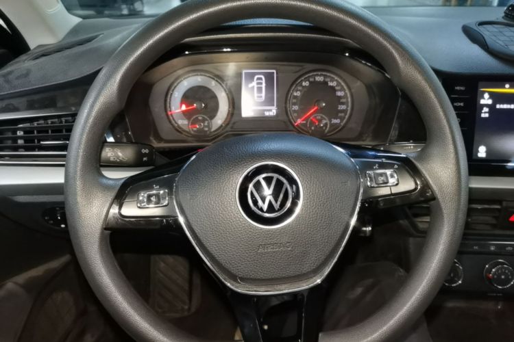 Volkswagen Lavida 2021 car image #11