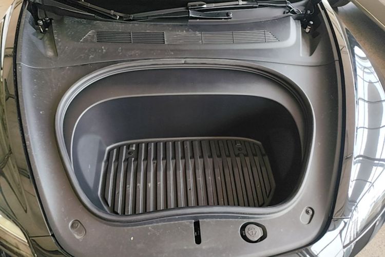 Tesla Model 3 2026 car image #20