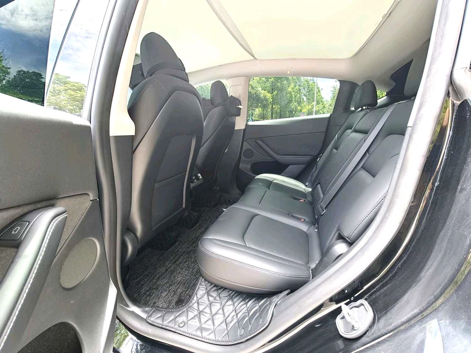 Tesla Model Y 2024 #4 Tesla Model Y 2024 imagen de coche #4