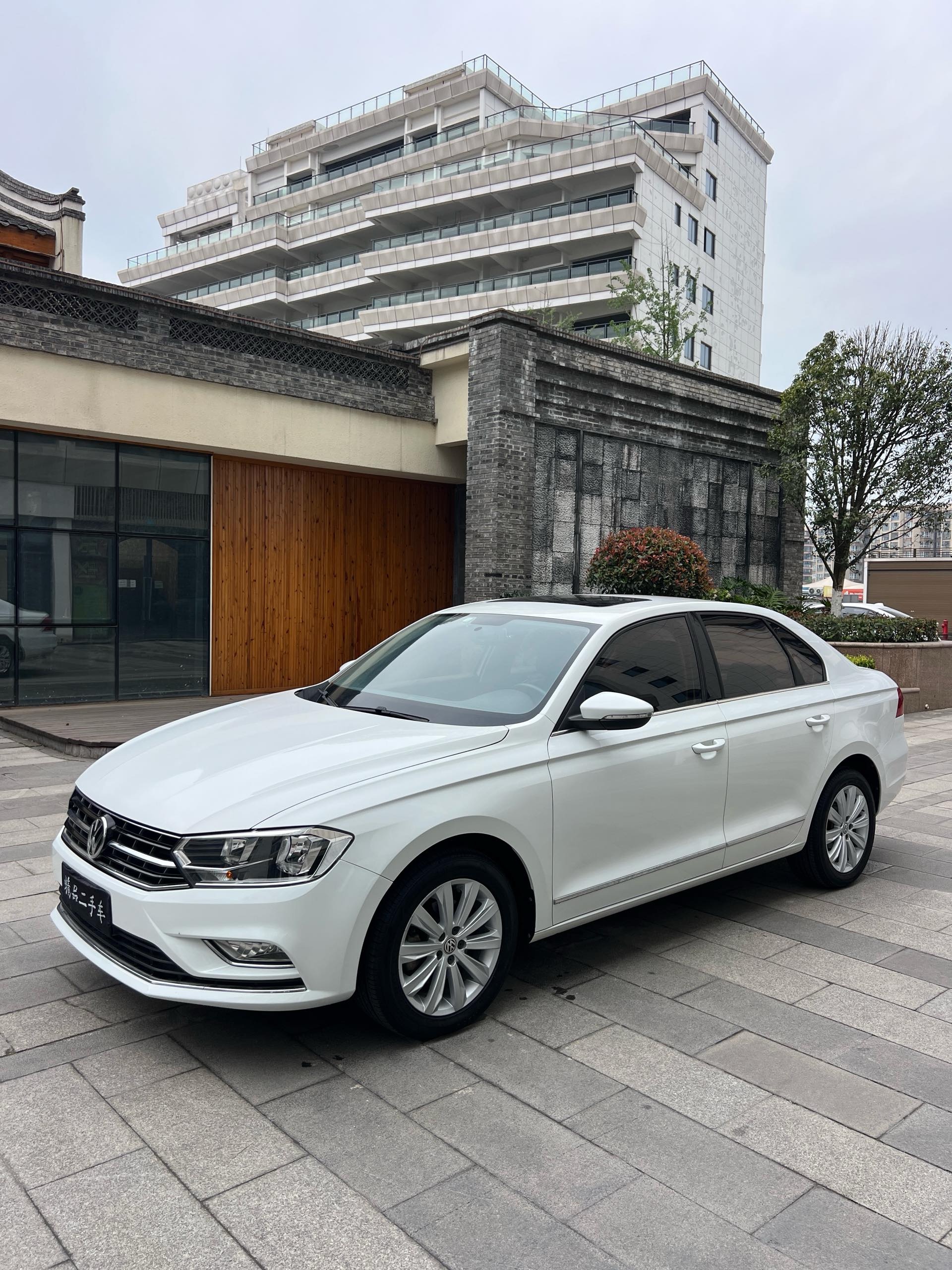 Volkswagen Bora 2017 car image 