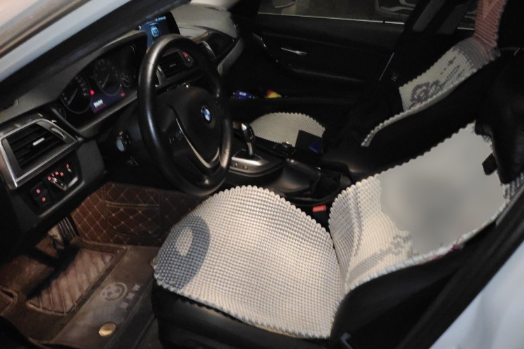 BMW 3 Series 2018 #19 BMW 3 Series 2018 car image #19