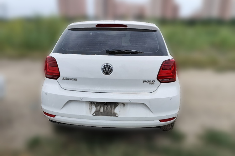 Volkswagen Polo 2016 car image #6