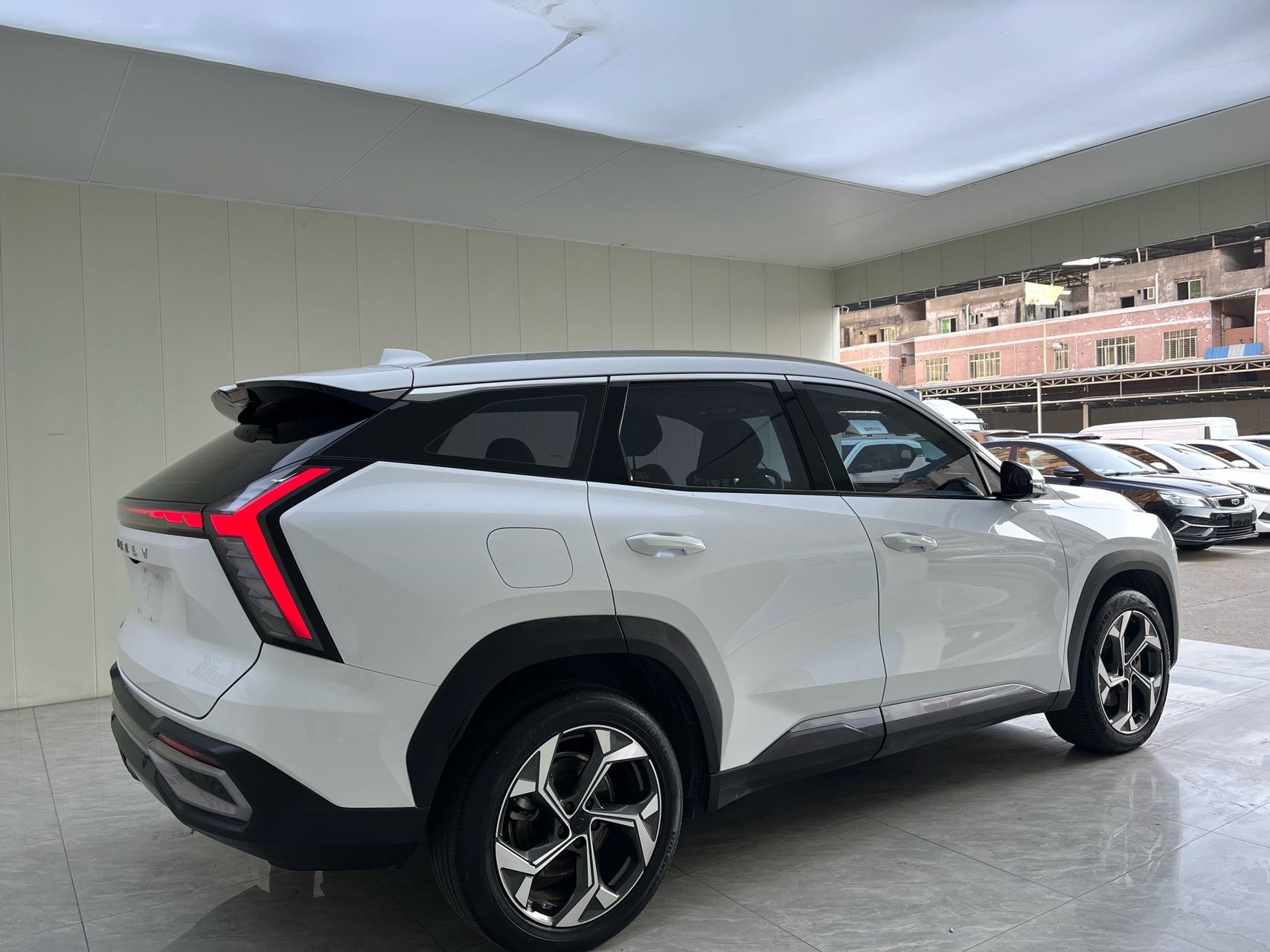 GEELY Boyue L 2023 car image #9