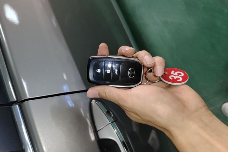 Toyota Corolla 2019 #14 Toyota Corolla 2019 car image #14