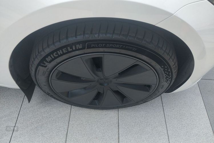 Tesla Model 3 2025 #9 Tesla Model 3 2025 car image #9