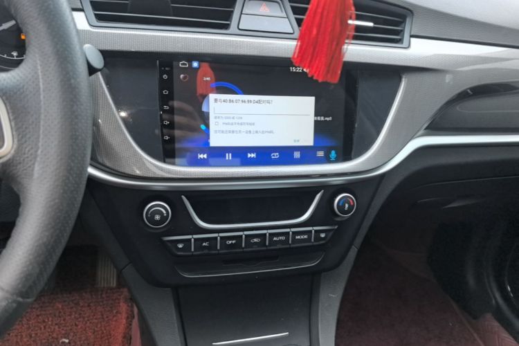 GEELY Emgrand 2018 car image #13