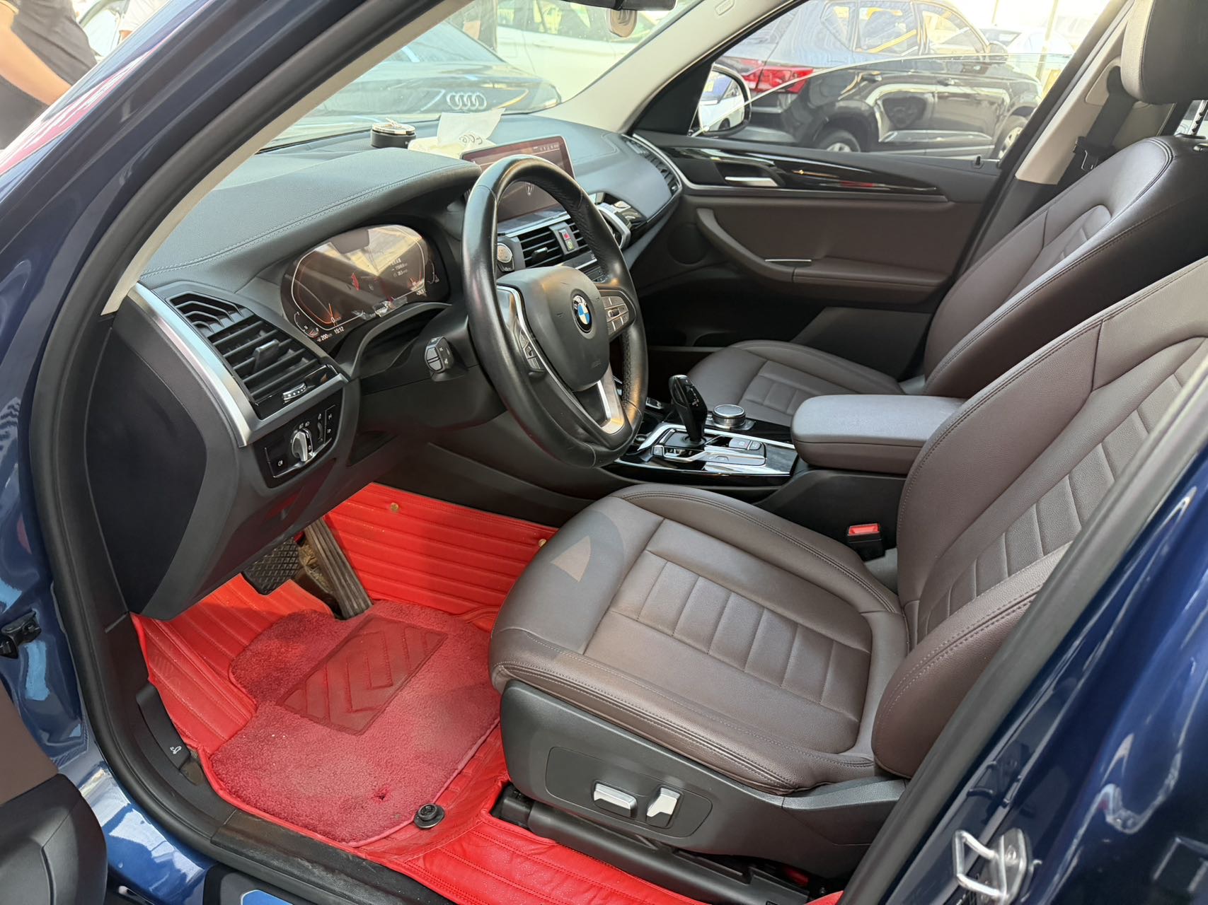 BMW X3 2019 car image #2