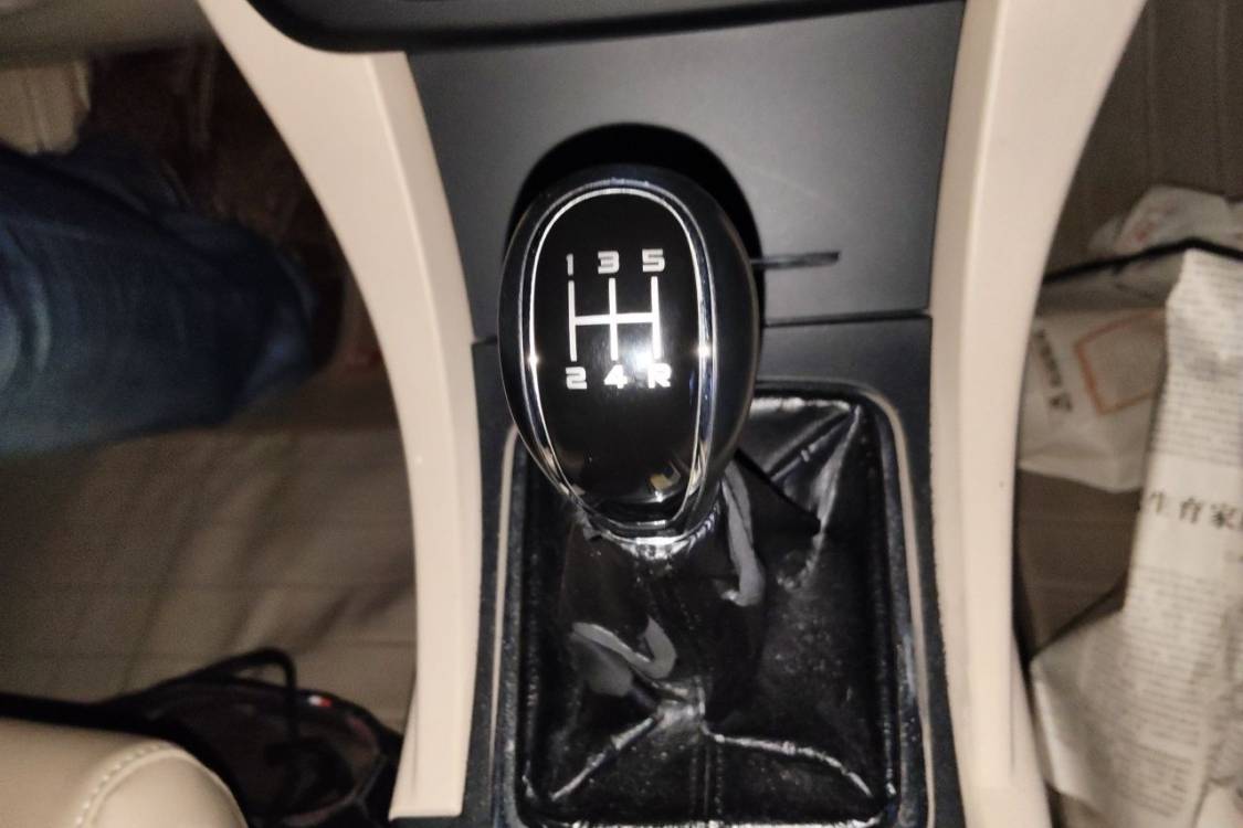 GEELY Emgrand 2017 car image #29