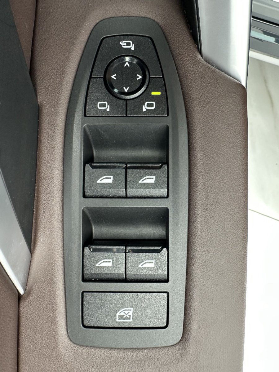 BMW X1 2023 car image #11