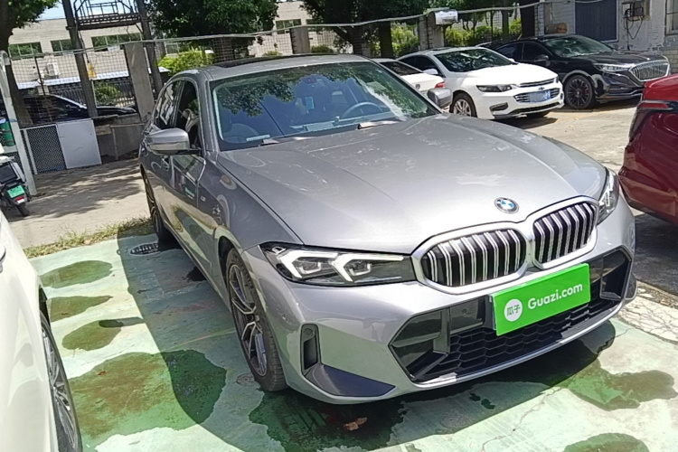 BMW 3 Series 2023 #4 BMW 3 Series 2023 car image #4