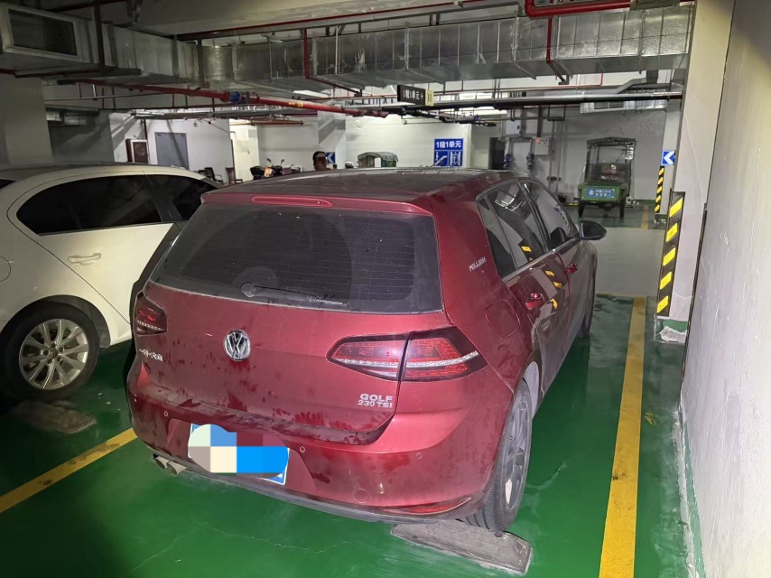 Volkswagen Golf 2017 car image #5