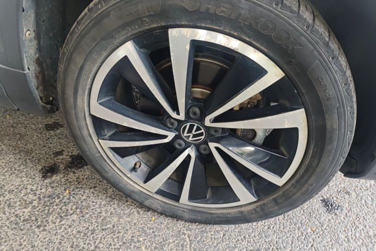 Volkswagen Tharu 2021 car image #9