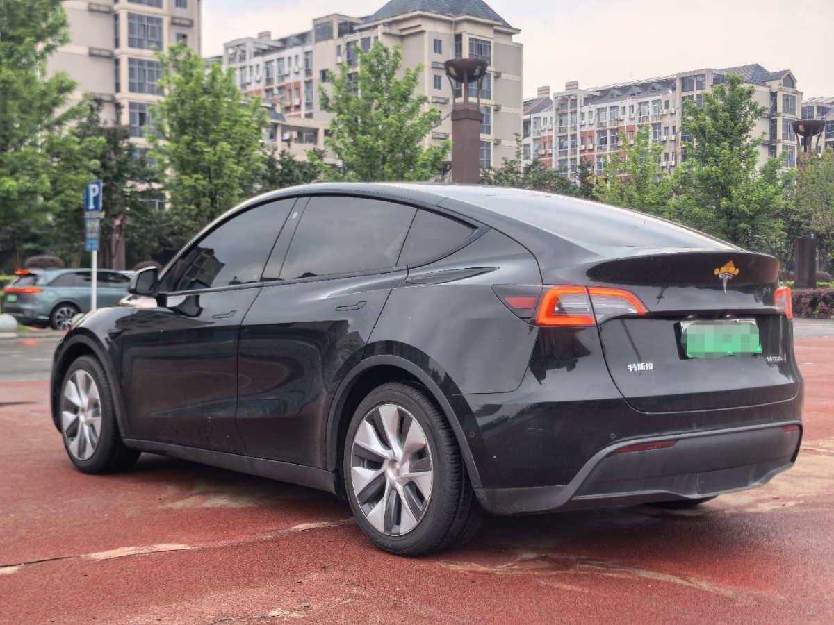 Tesla Model Y 2022 car image #7