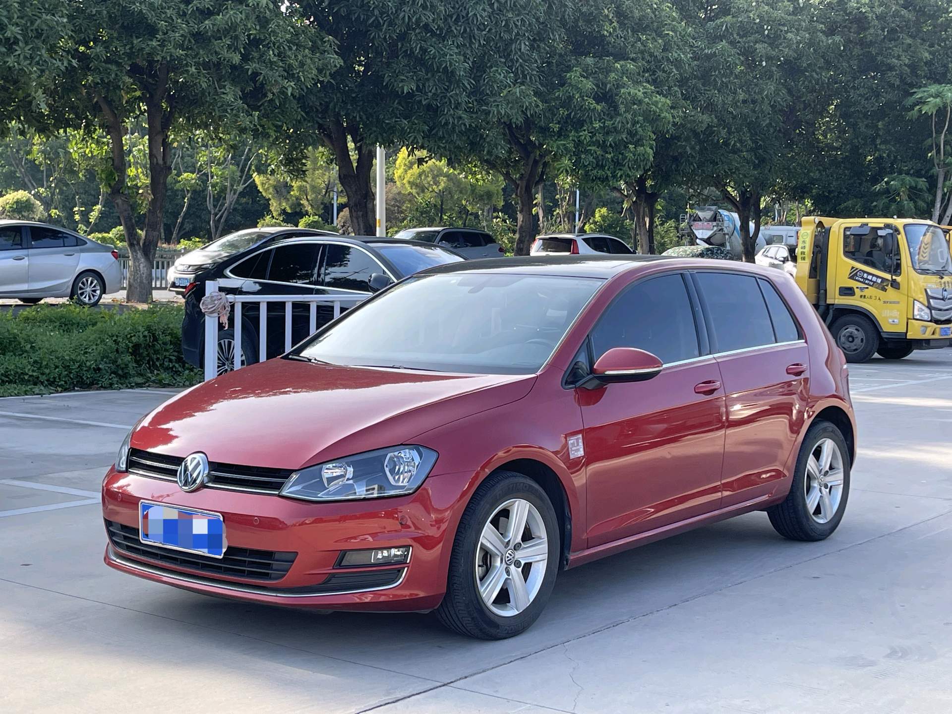 Volkswagen Golf 2015 car image 