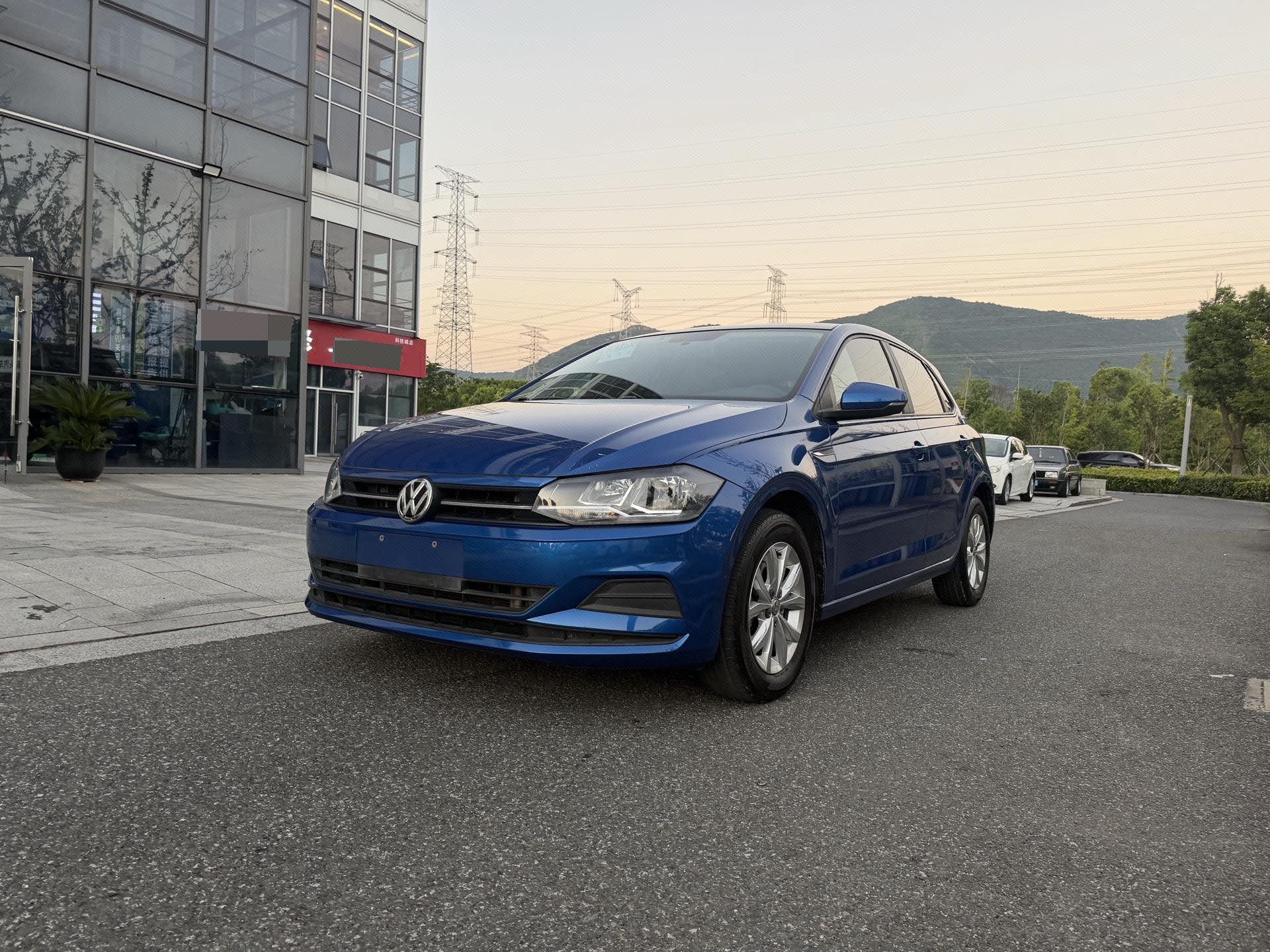 Volkswagen Polo 2021 car image 