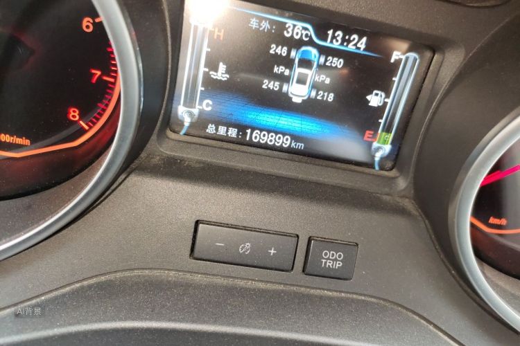 BYD Yuan 2016 car image #14