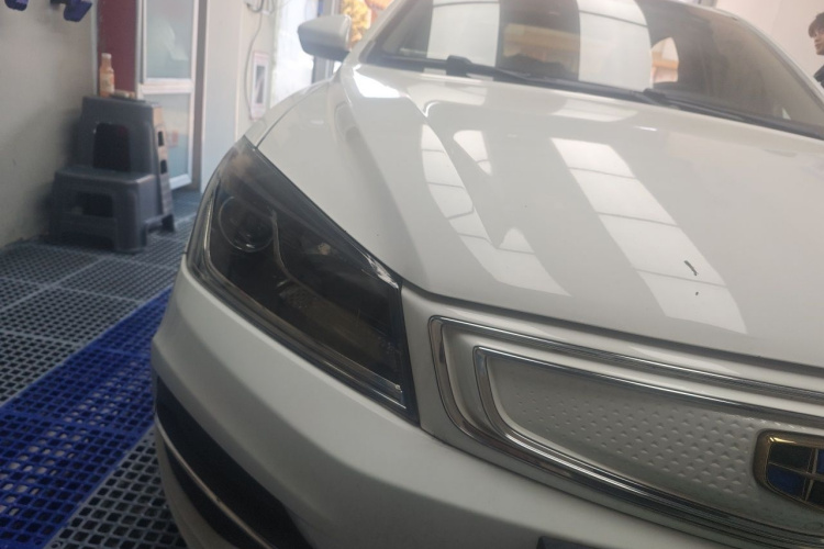 GEELY Emgrand New Energy 2015 car image #8