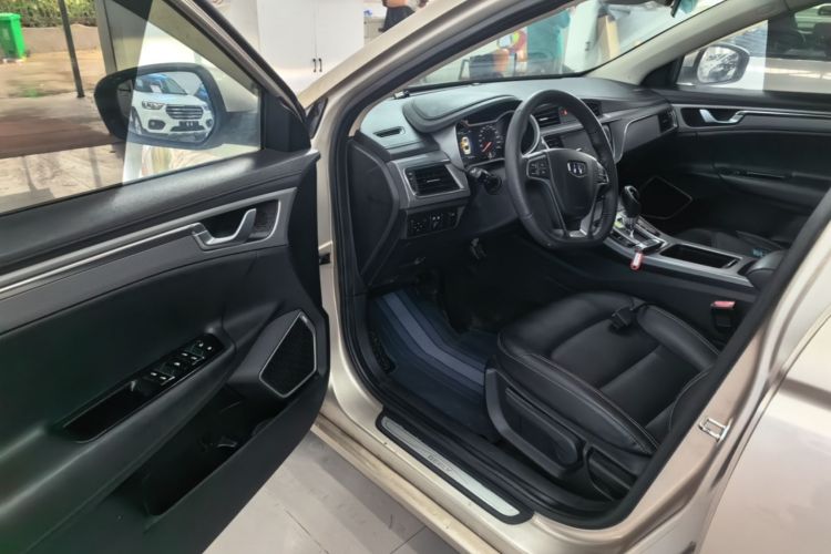 GEELY Emgrand GL 2017 car image #16