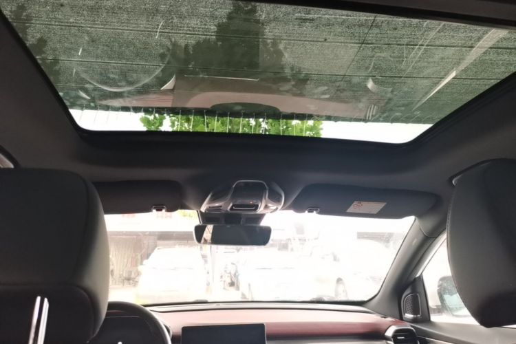 GEELY Coolray 2019 #20 GEELY Coolray 2019 car image #20