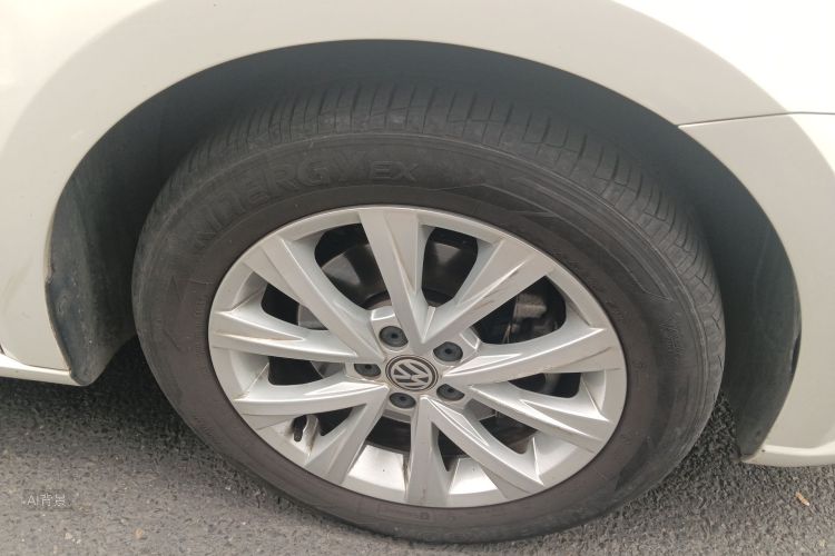 Volkswagen Lavida 2017 car image #9