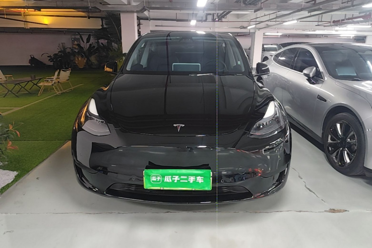 Tesla Model Y 2022 immagine di auto #3