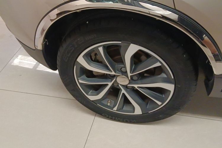 GEELY Emgrand GS 2019 #10 GEELY Emgrand GS 2019 immagine di auto #10